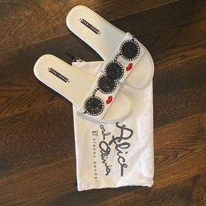 NEW Alice and oliva slides size 41